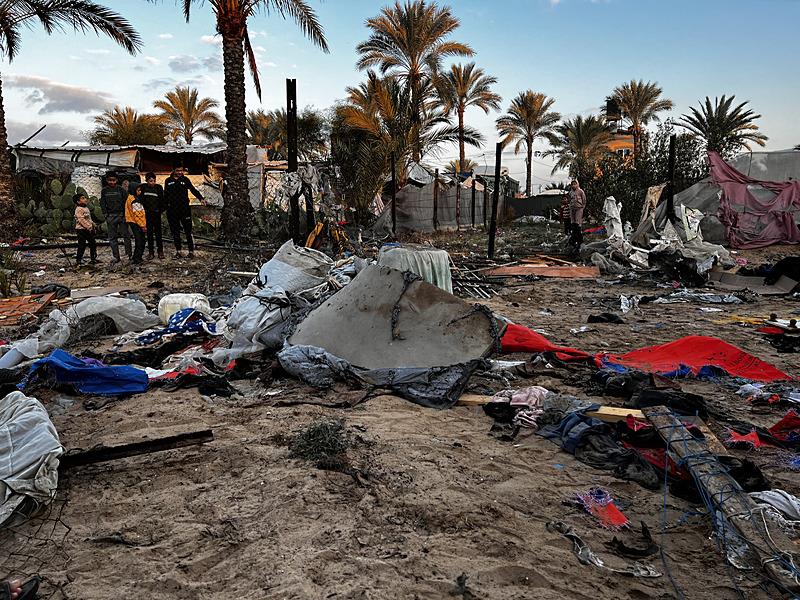 İşgalci İsrail Gazze'de çadırları vurdu (Fotoğraf: AA)