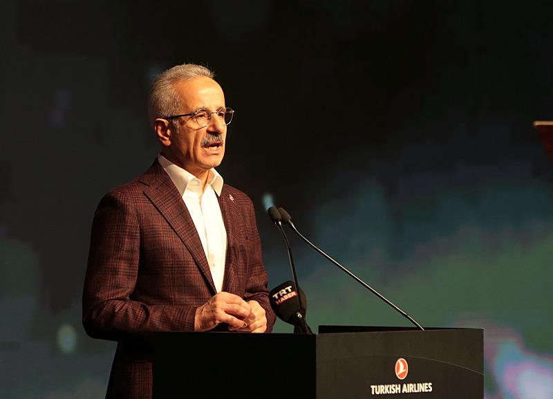 Ulaştırma ve Altyapı Bakanı Abdulkadir Uraloğlu. (DHA)