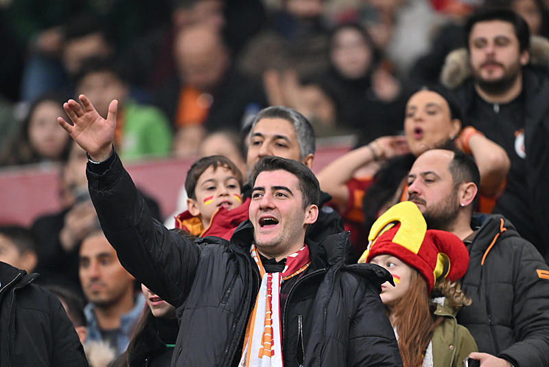 Galatasaray 3-3 Dinamo Kiev (ÖZET) Maçtan dakikalar-4