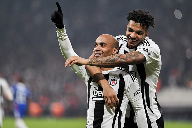 Joao Mario (AA)
