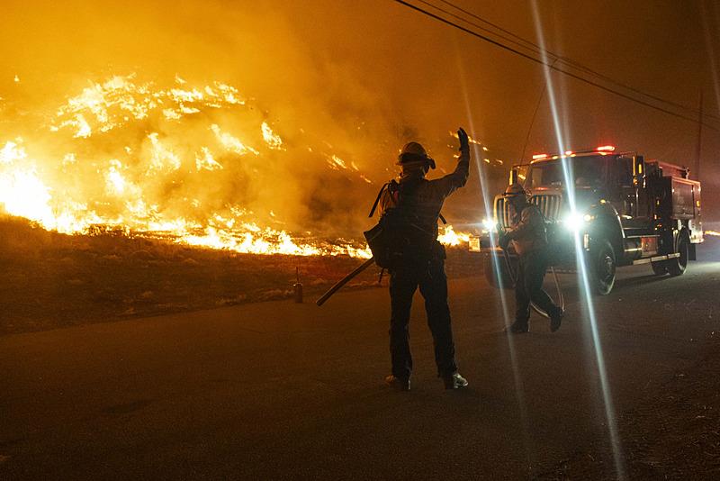 Los Angeles'ta yangınlar, AA