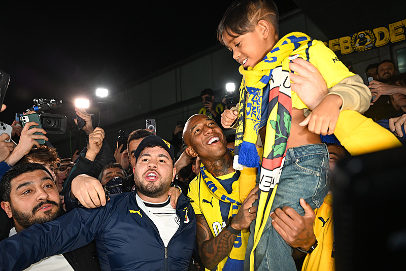 Anderson Talisca (AA)