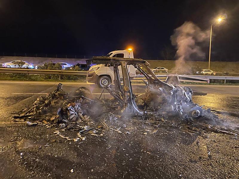 19 yaralıdan birinin durumu ağır. (DHA)