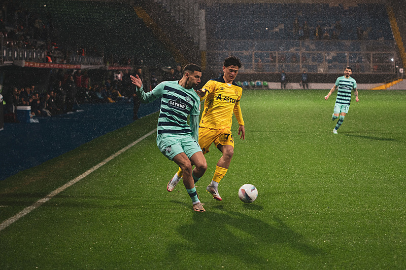 Çaykur Rizespor ile Ankaragücü Rize'de kozlarını paylaştı (İHA)