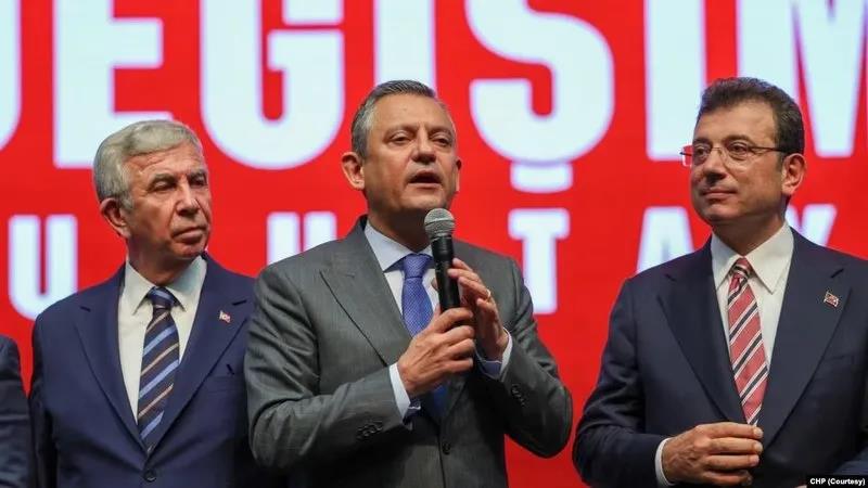 İBB Başkanı Ekrem İmamoğlu, ABB Başkanı Mansur Yavaş ve Özgür Özel. (Takvim.com.tr)