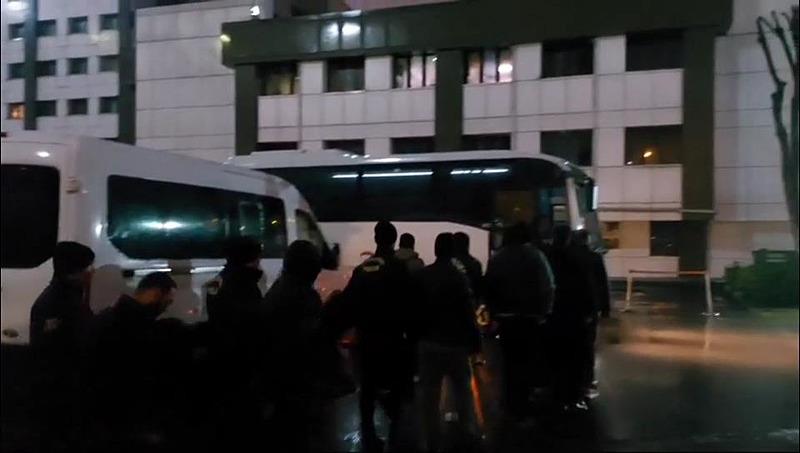 Kapalıçarşı Kat Malikleri Yönetim Kurulu Başkan Yardımcısı Faik Özbey'in de aralarında olduğu 37 şüpheliyi gözaltına almıştı. (DHA)