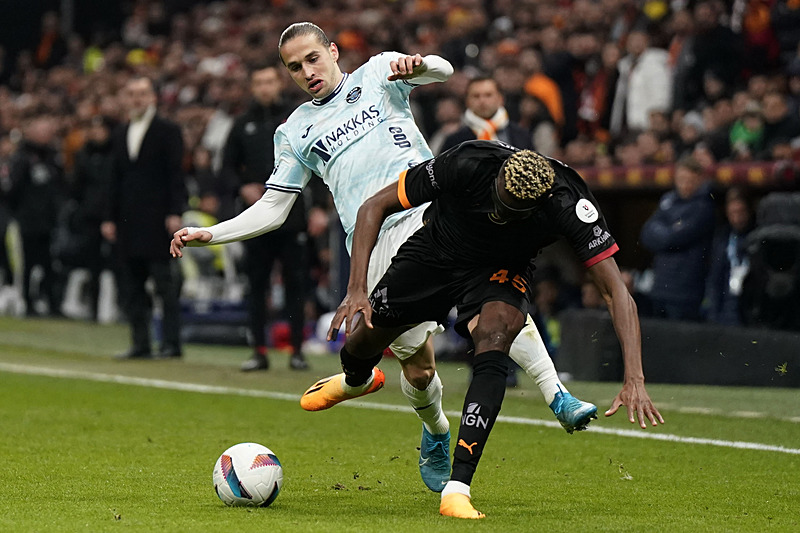 Adana Demirspor'un sahadan çekilmesi Avrupa gündemine oturdu (AA)