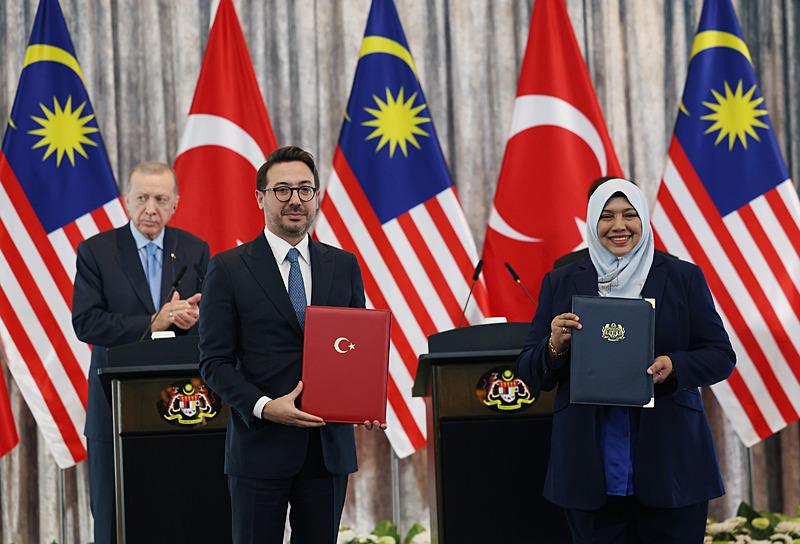 Türkiye ile Malezya arasında 11 anlaşma imzalandı. (AA)