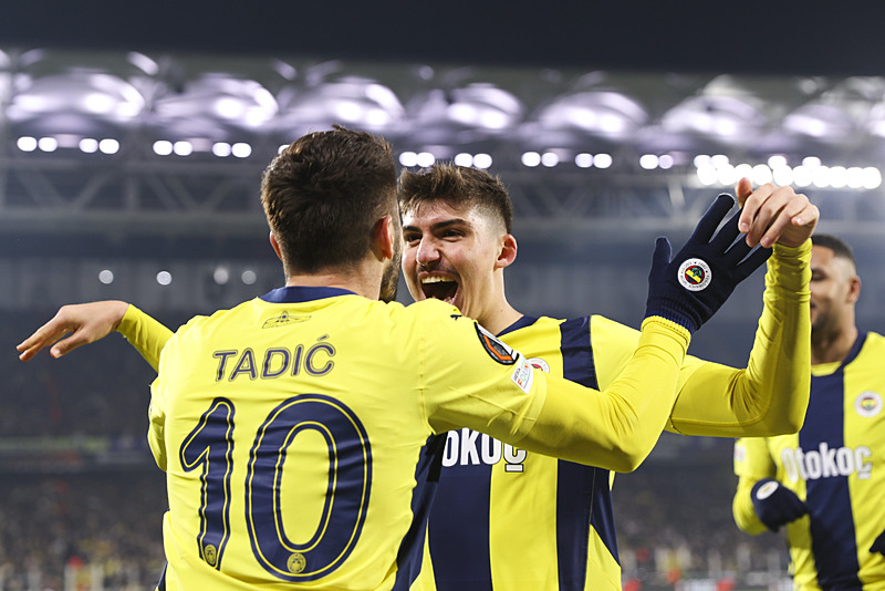 Yusuf Akçiçek ve Dusan Tadic (AA)