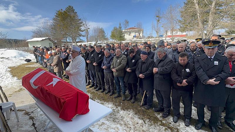 Şehit itfaiye eri Furkan Sayın Kastamonu'da toprağa verildi