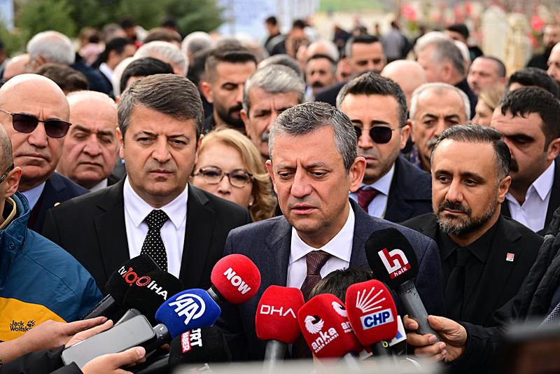 Özgür Özel Başkan Erdoğan'a ʺŞiir bilmezʺ diyerek saldırdı (Adıyaman, 5 Şubat)