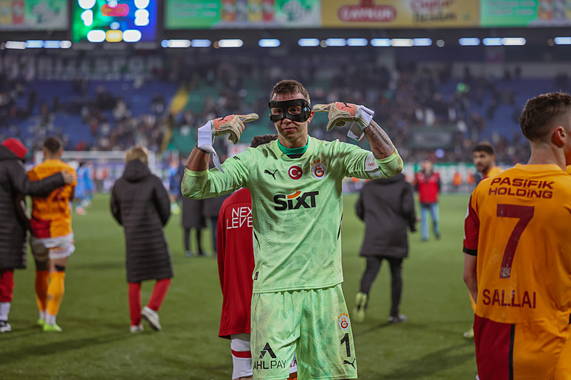 Çaykur Rizespor 1-2 Galatasaray | ÖZET-6