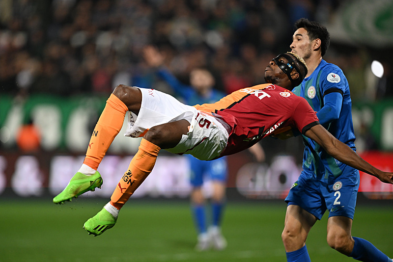 Victor Osimhen (AA)