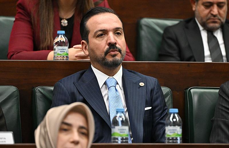 İYİ Parti'den istifa ederek AK Parti'ye geçen Kürşad Zorlu MKYK'ya girdi. (AA)