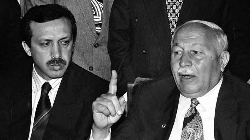 Recep Tayyip Erdoğan ve Necmettin Erbakan (Takvim.com.tr / Arşiv)