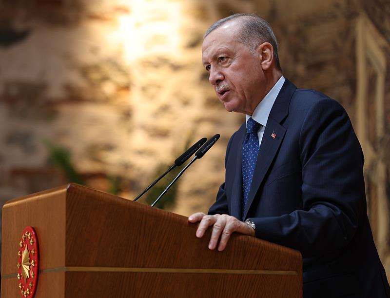 Başkan  Recep Tayyip Erdoğan, Dolmabahçe Çalışma Ofisi'nde şehit aileleriyle iftar programında bir araya geldi. Erdoğan, burada konuşma yaptı.