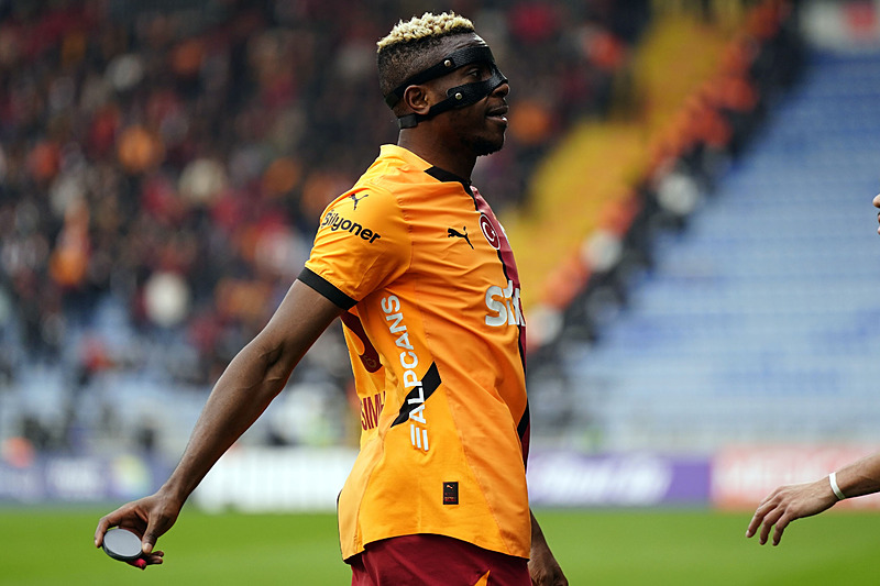 Victor Osimhen (AA)