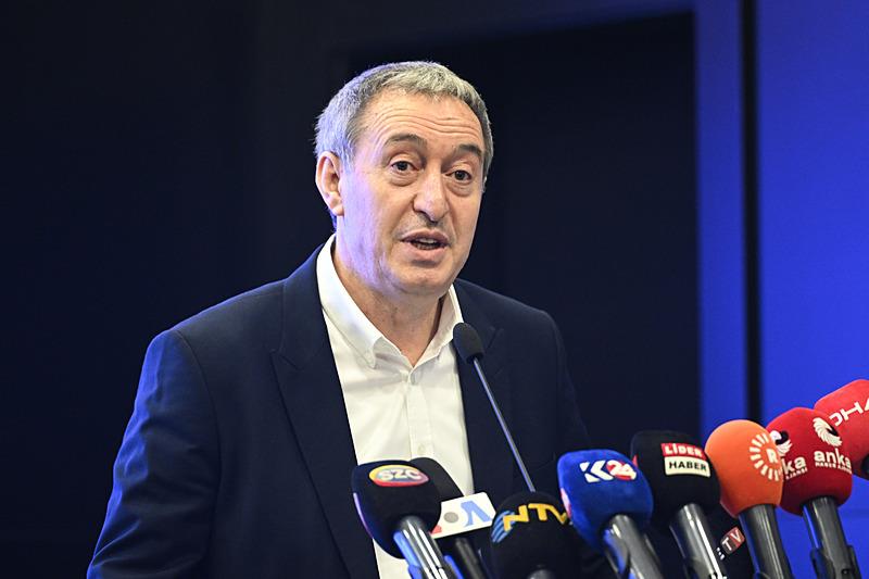 DEM Parti Eş Genel Başkanı Tuncer Bakırhan (AA)