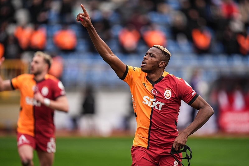 Victor Osimhen (AA)