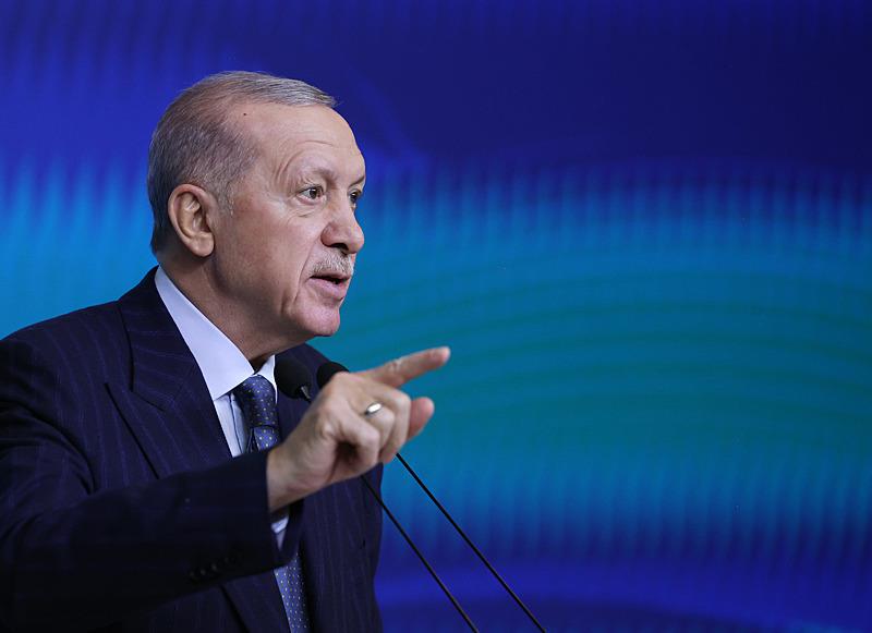 Başkan Erdoğan, 8 Mart Dünya Kadınlar Günü İftar Programı'na katıldı. (AA)
