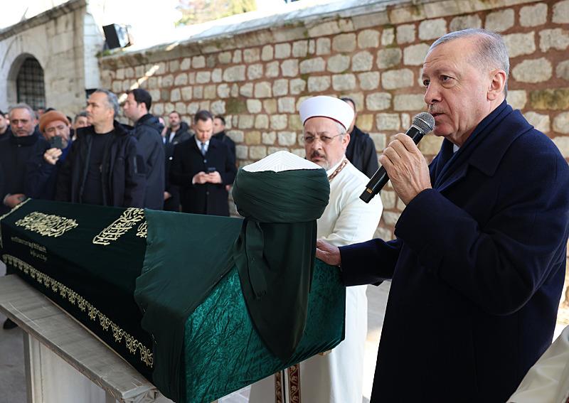 Başkan Erdoğan, Yağcıoğlu'nun cenazesine katıldı. (AA)