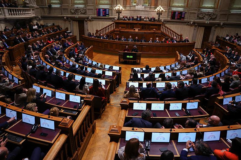 Portekiz'de hükümet düştü, Reuters