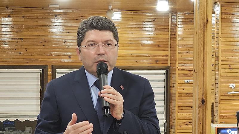 Adalet Bakanı Yılmaz Tunç AK Parti TBMM Grup Toplantısı öncesinde gazetecilerin gündeme ilişkin sorularını yanıtladı (Fotoğraf: DHA)