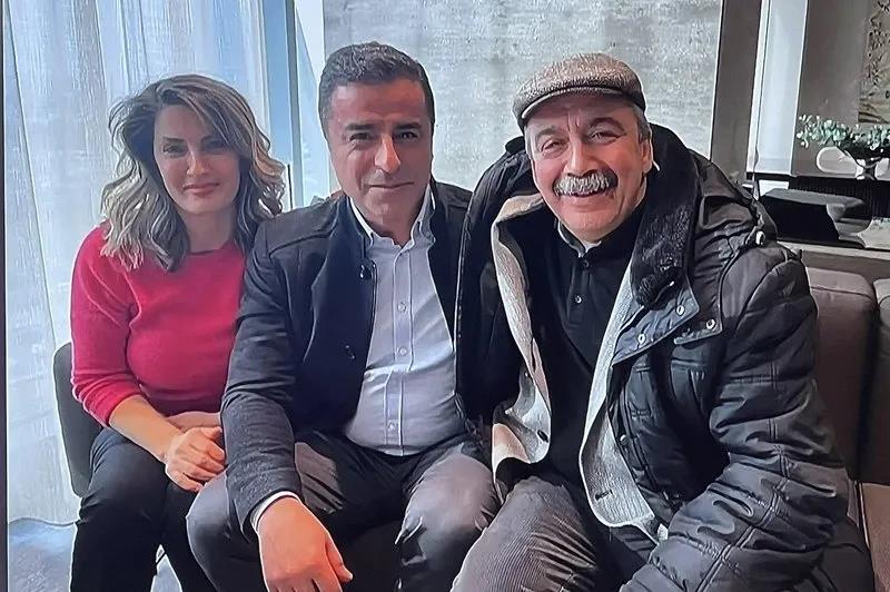 Selahattin Demirtaş ameliyat olan eşine refakat etti bu sırada MHP lideri Bahçeli ile telefonda görüştü
