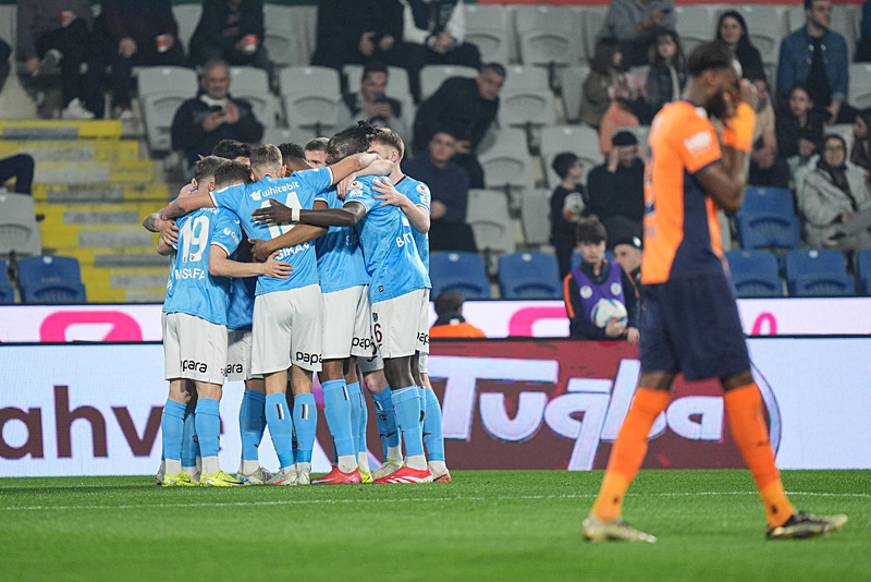 Trabzonspor'un gol sevinci (AA)