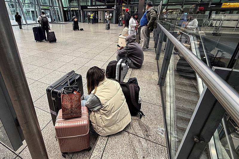 İngiltere'de yangın, Reuters