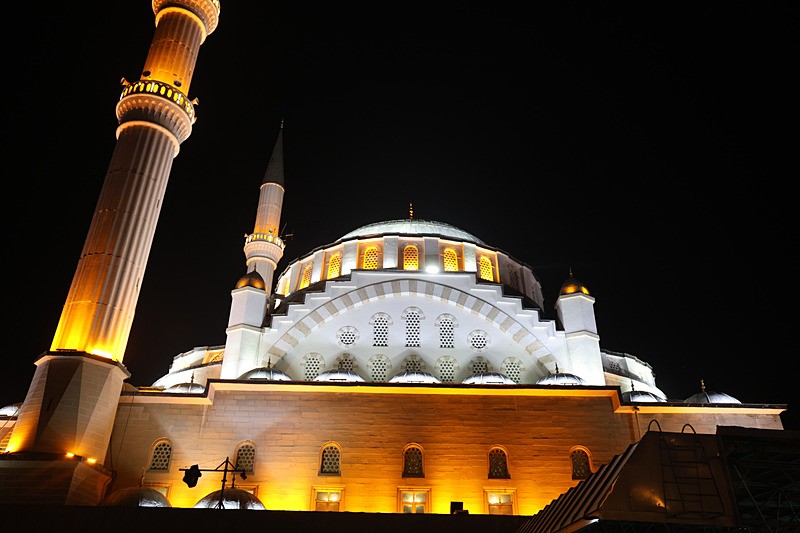 Prof. Dr. Nihat Hatipoğlu kaleme aldı: Haset insanı günaha iter. (İHA)