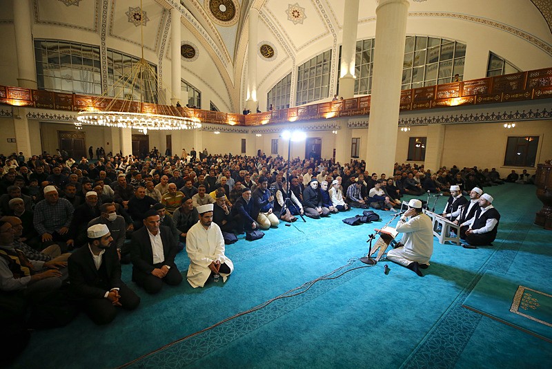 Prof. Dr. Nihat Hatipoğlu kaleme aldı: Haset insanı günaha iter. (AA)