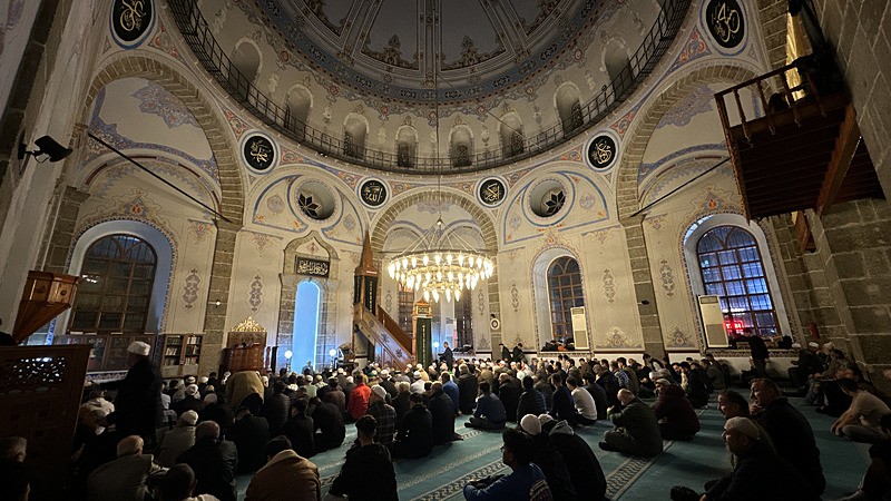 Prof. Dr. Nihat Hatipoğlu kaleme aldı: Haset insanı günaha iter. (AA)