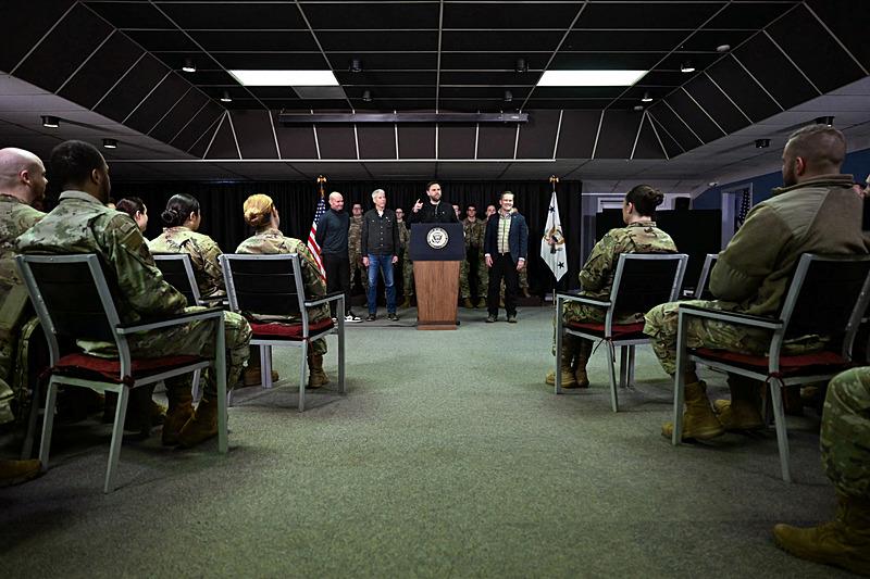 ABD Başkan Yardımcısı JD Vance Grönland'da, Reuters