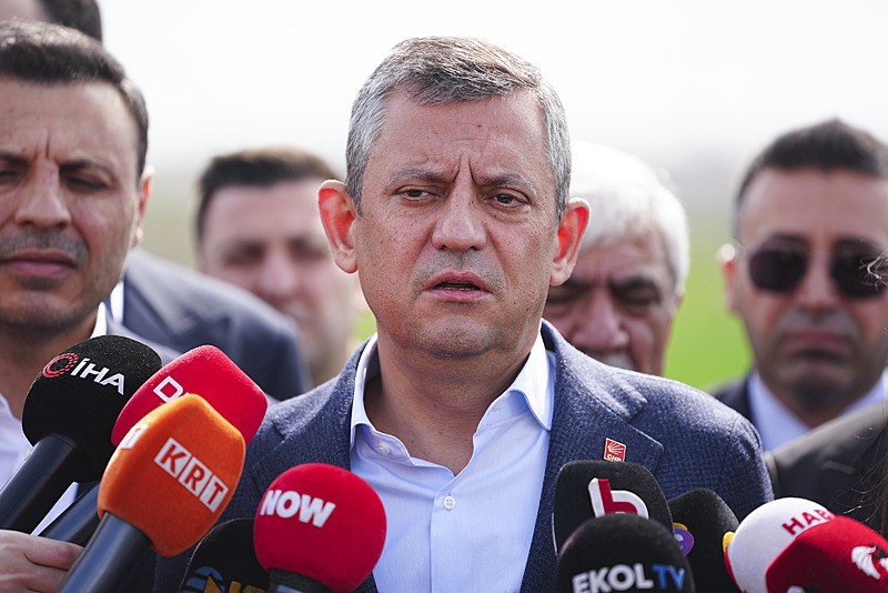 CHP Genel Başkanı Özgür Özel Türk polisini tehdit etti (Takvim.com.tr)