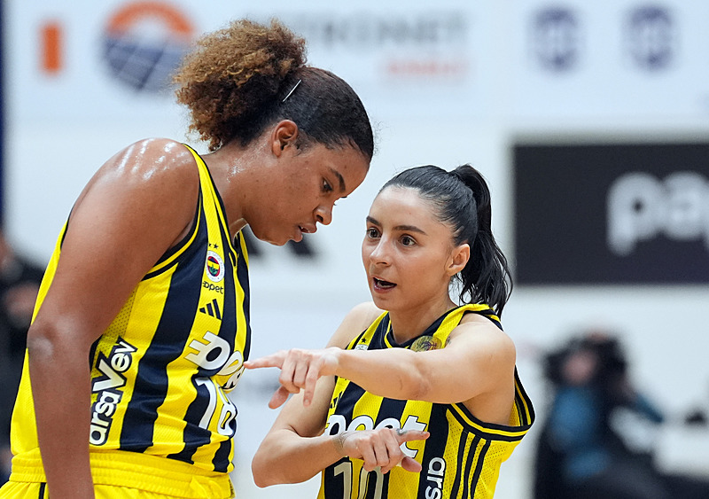 Fenerbahçe Opet, şampiyonluk iddiasını sürdürdüğü sezonda çok önemli bir galibiyet aldı (AA)