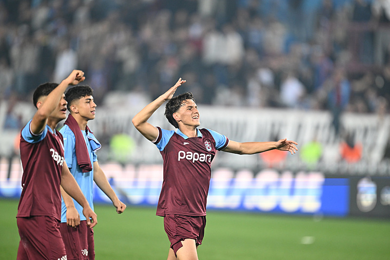 Trabzonspor U19 Takımı'nın gol sevinci (AA)