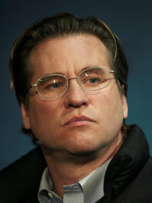 Hollywood’dan bir efsane daha eksildi! Batman’in yıldızı Val Kilmer hayatını kaybetti-1