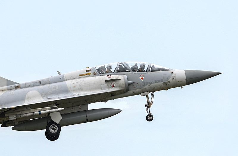 Çin Tayvan'da gerçek mermili tatbikata başladı, AFP