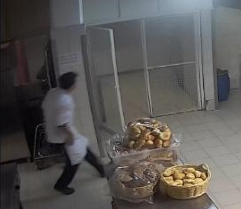 Otel yöneticilerinin yangından önceki ihmalleri ile yangın esnasında personelin hatalarının birleşmesi faciaya neden oldu.  (AA)