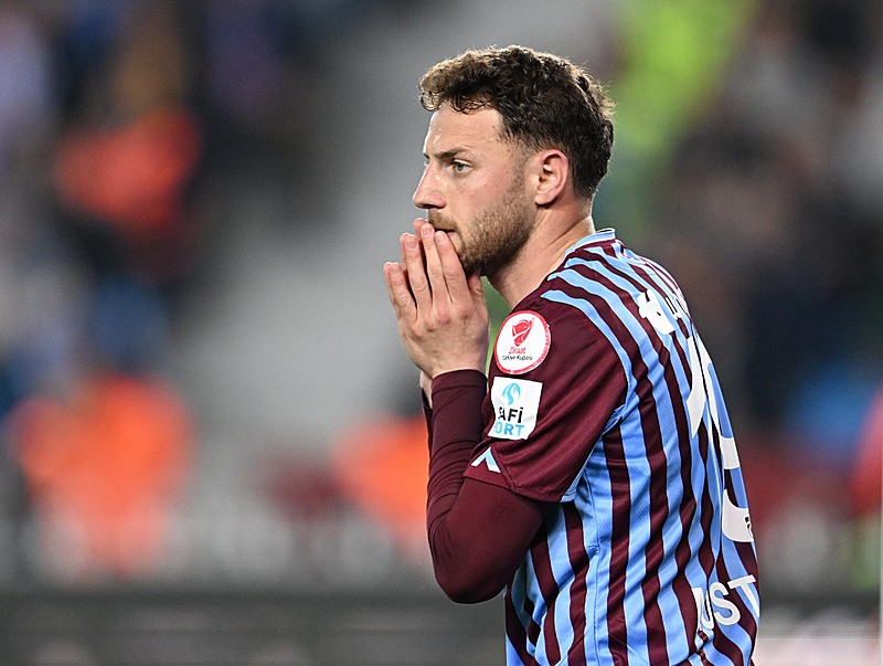 Fatih Tekke Fenerbahçe maçı öncesi sürekli mücadele ve baskı vurgusu yapıyor. (İHA)