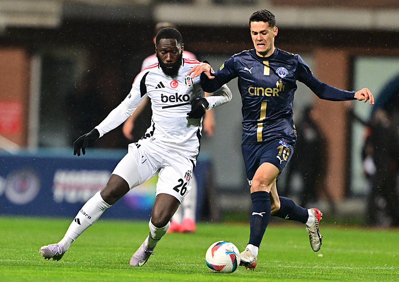 Arthur Masuaku (AA)