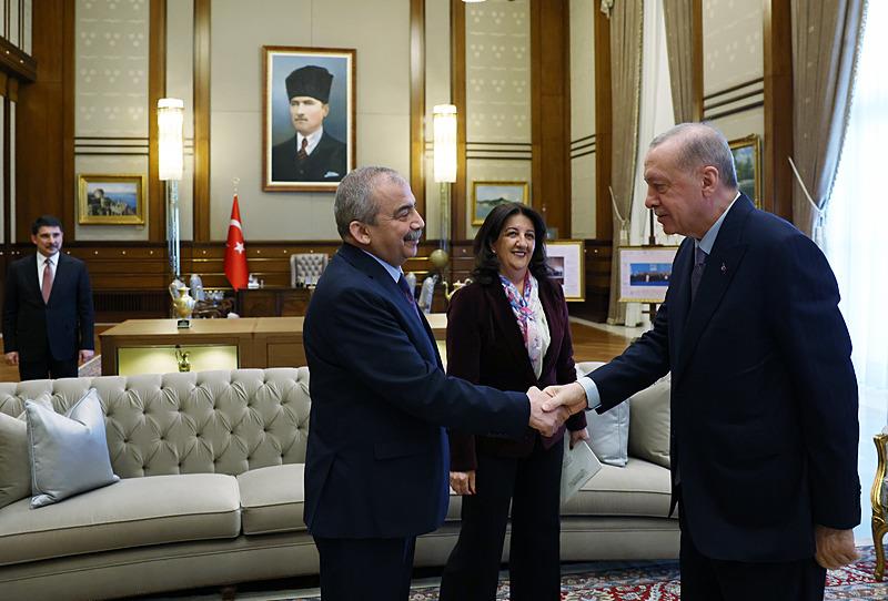 Başkan Erdoğan Beştepe'de DEM heyetini kabul etti (AA)
