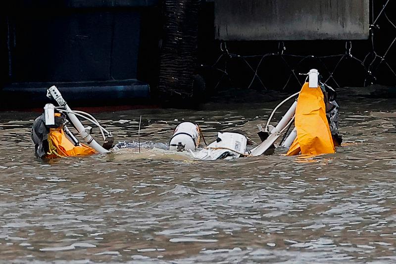 Hudson'da kurtarma çalışmaları, Reuters