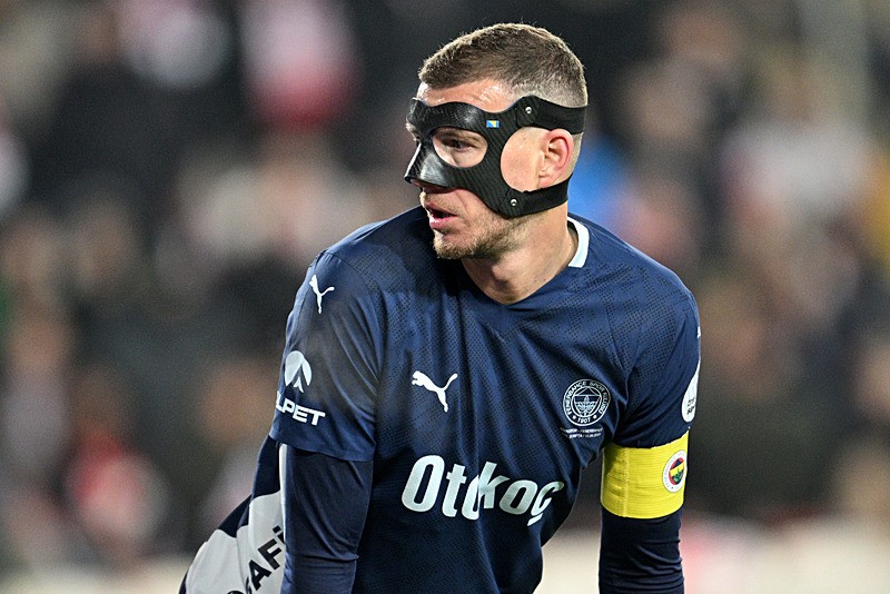 Sarı-Lacivertliler'de Boşnak golcü Edin Dzeko. (AA)