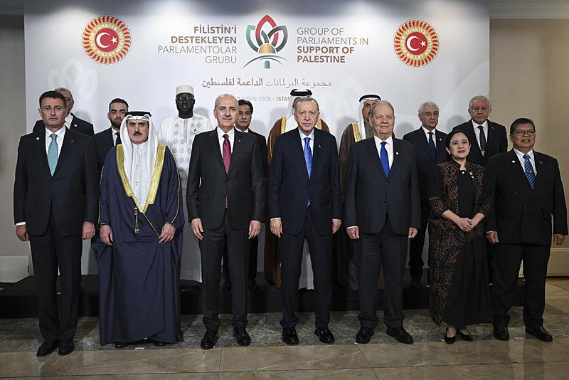 Başkan Recep Tayyip Erdoğan, İstanbul'da düzenlenen ʺFilistin'i Destekleyen Parlamentolar Grubuʺ Toplantısı'na katıldı, AA