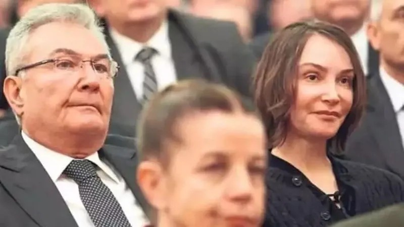 Deniz Baykal ve Aslı Baykal. (Takvim.com.tr arşiv)