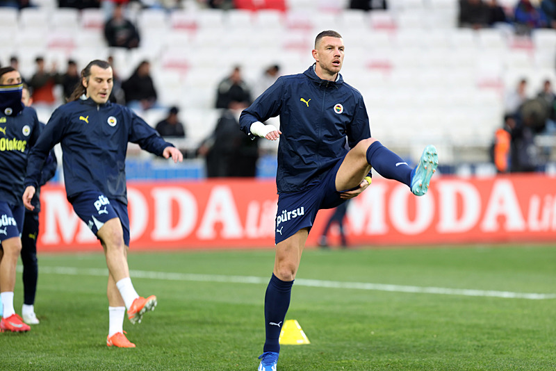 Edin Dzeko (AA)