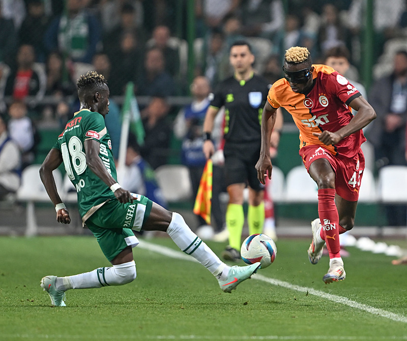 Victor Osimhen (AA)