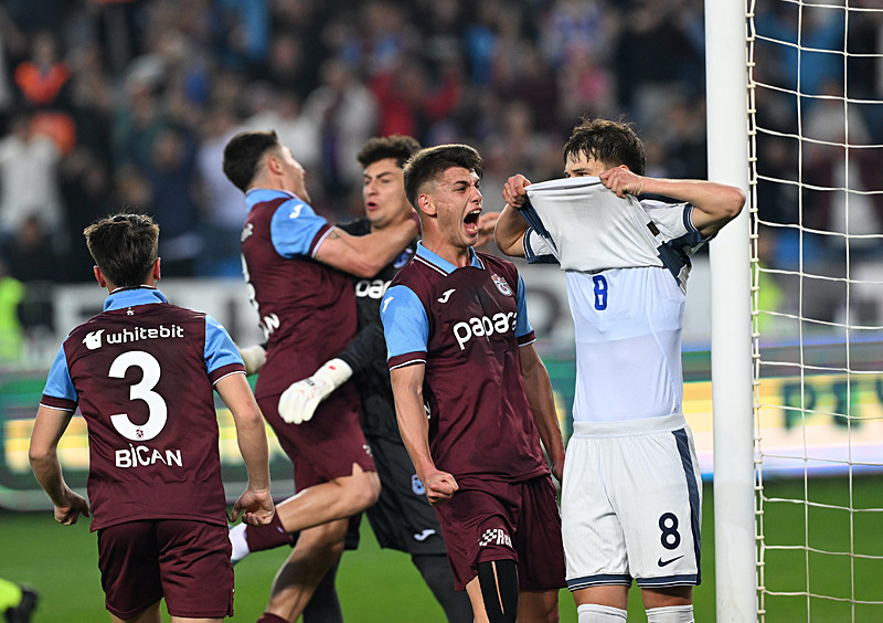 Erol Can Çolak kurtardığı penaltıyla turu getiren isimlerden biri olmayı başardı (AA)